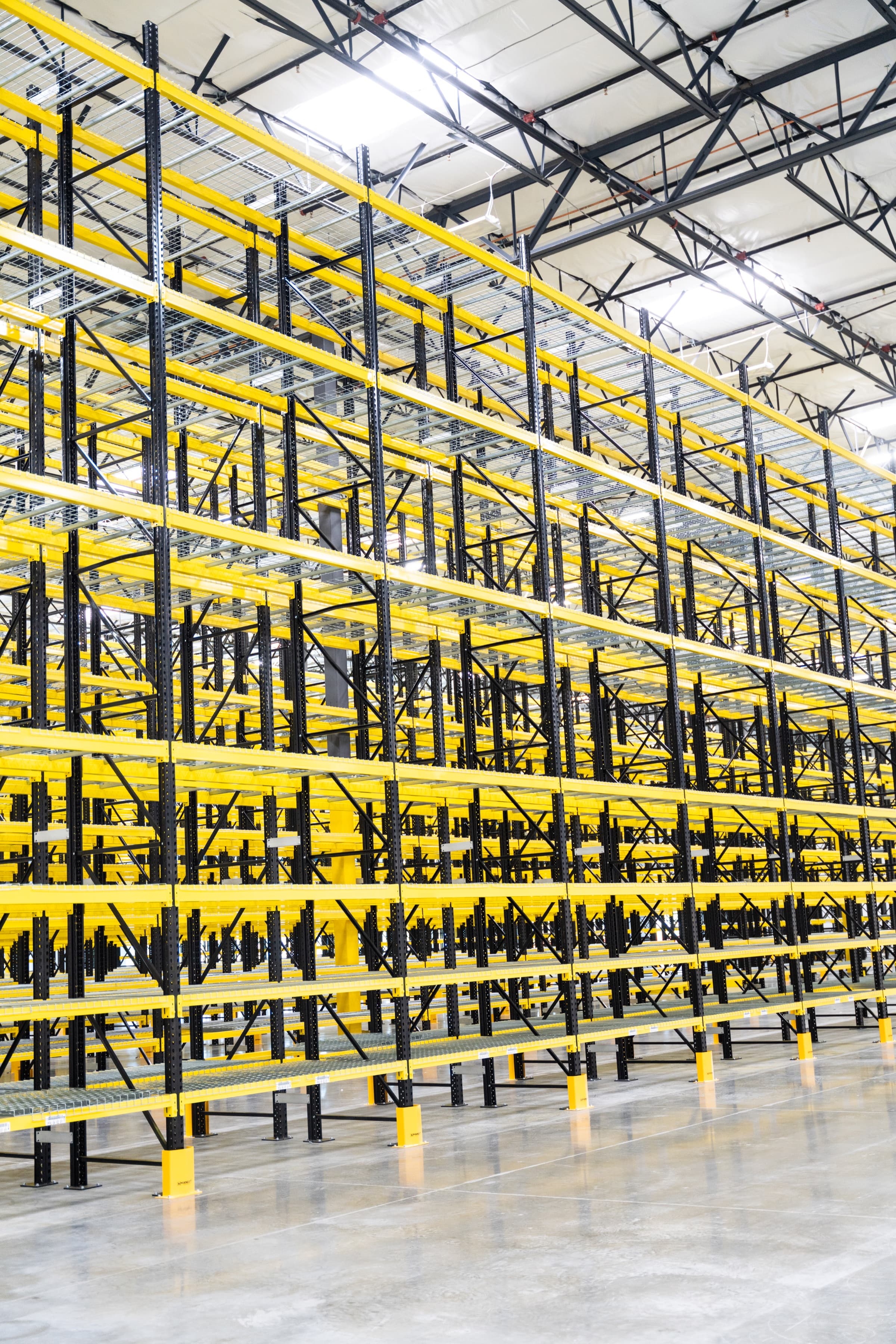 Pallet Rack Load Capacity: How to Calculate What You Actually Need