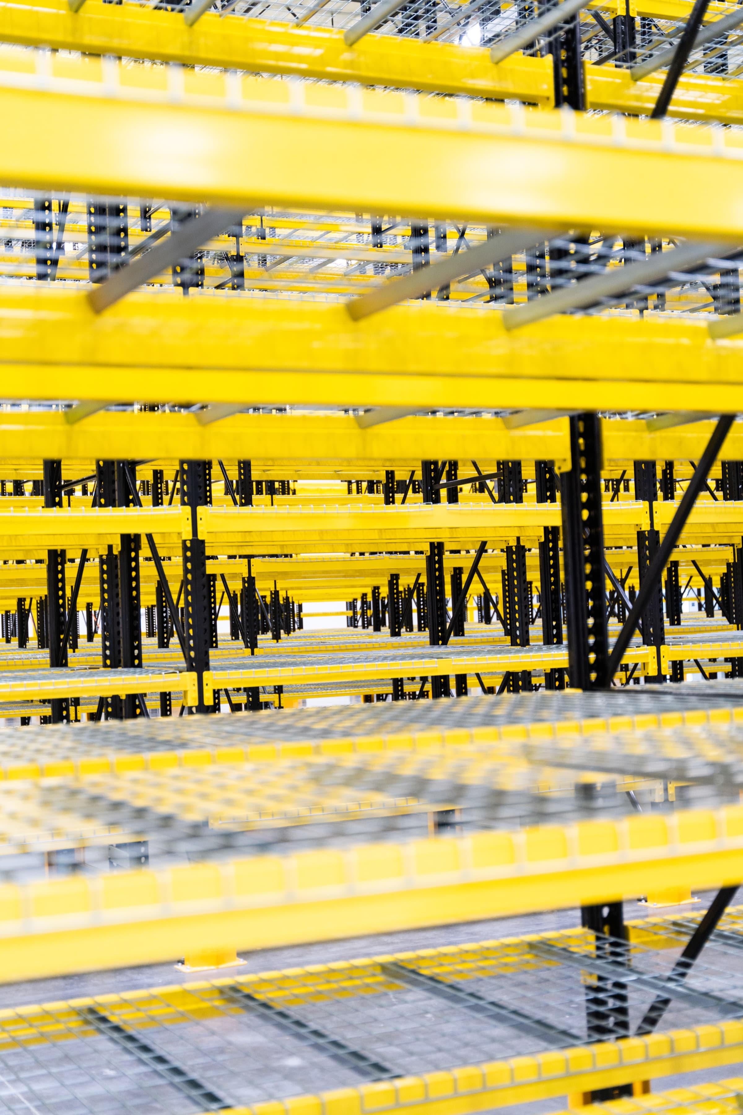 Wire Decking for Pallet Racks: When You Need It and When You Do Not